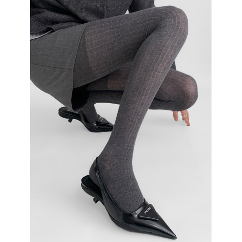 夜間教習室淺灰色連褲襪秋冬外穿百搭竪條紋春秋款微透黑色打底褲 夜間教習室淺灰色連褲襪秋冬外穿百搭竪條紋春秋款微透黑色打底褲