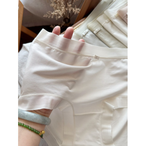 軟乎乎80S超細膩桑蠶絲莫代爾內褲女裸感無痕超薄彈力中高純棉襠 軟乎乎80S超細膩桑蠶絲莫代爾內褲女裸感無痕超薄彈力中高純棉襠