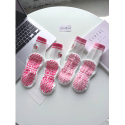 2025秋冬季卡通刺綉瑜珈襪子女純棉中筒襪普拉提室內運動專業防滑