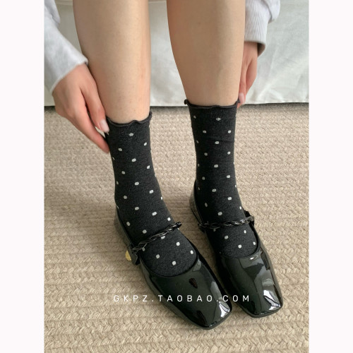 松弛早秋~基礎黑白灰色系中筒襪 日系可愛花邊波點襪子女四季可穿
