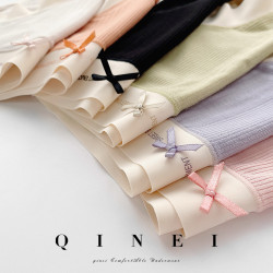 QINEI七內 中低腰內褲女薄款裸感無痕不夾臀不卡檔抗菌紫色三角褲