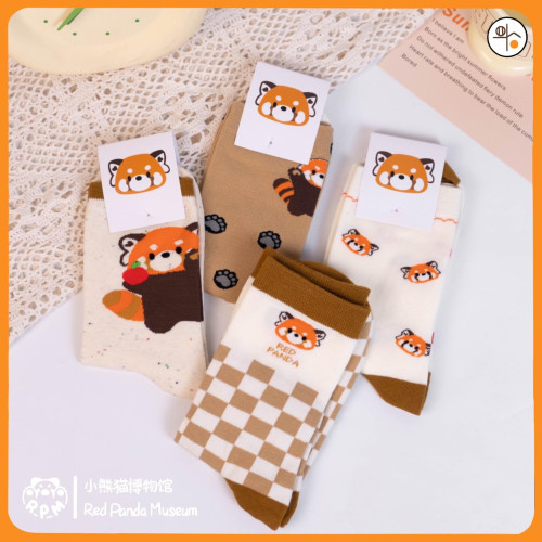 小熊貓博物館|原創中筒棉襪子透氣卡通男女同款可愛秋冬保暖舒適 小熊貓博物館|原創中筒棉襪子透氣卡通男女同款可愛秋冬保暖舒適