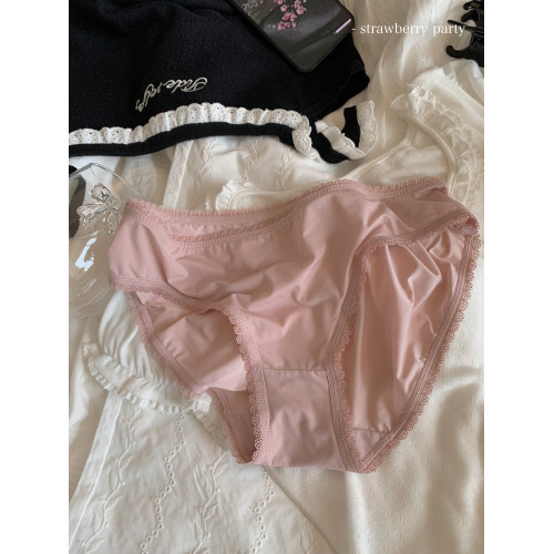 溫柔藏在細微裡~簡約絲滑舒適無痕冰絲女生內褲女三角褲純棉襠