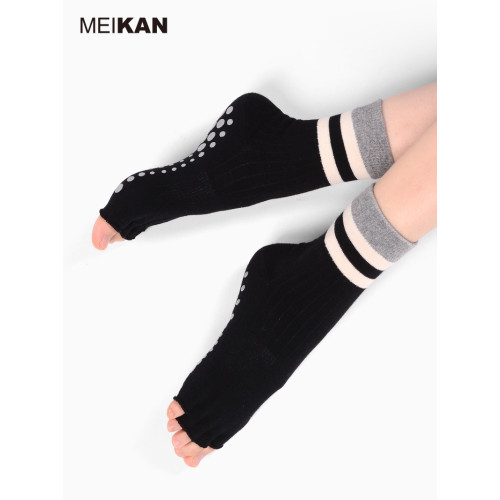 瑜珈襪夏季薄款專業防滑矽膠五指襪室內跳繩健身普拉提襪子軟底鞋