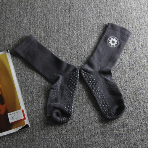 防滑瑜珈襪子長筒加厚中筒小腿普拉提速乾透氣錦綸室內地板襪4 防滑瑜珈襪子長筒加厚中筒小腿普拉提速乾透氣錦綸室內地板襪4