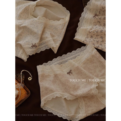 touchme中式復古繁花蕾絲邊純棉內褲女透氣薄款舒適抑菌襠中腰3條 touchme中式復古繁花蕾絲邊純棉內褲女透氣薄款舒適抑菌襠中腰3條
