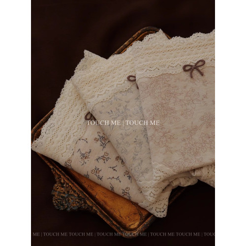 touchme中式復古繁花蕾絲邊純棉內褲女透氣薄款舒適抑菌襠中腰3條 touchme中式復古繁花蕾絲邊純棉內褲女透氣薄款舒適抑菌襠中腰3條