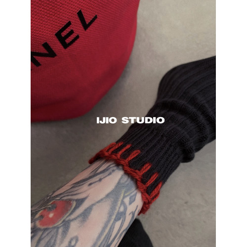 IJIO 復古粗線手工編織堆堆襪撞色秋冬中筒襪打底褲穿搭中筒襪 IJIO 復古粗線手工編織堆堆襪撞色秋冬中筒襪打底褲穿搭中筒襪