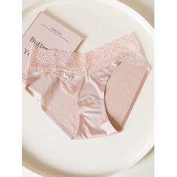 春癮~無痕緞面內褲女絲滑柔軟V形蕾絲花邊輕奢性感純欲低腰三角褲