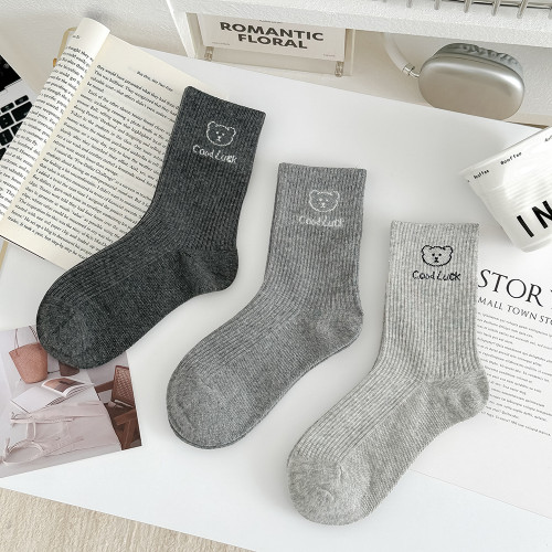 無骨格雷系小熊襪子女中筒襪秋冬純棉長襪韓版ins潮春秋運動高幫 無骨格雷系小熊襪子女中筒襪秋冬純棉長襪韓版ins潮春秋運動高幫