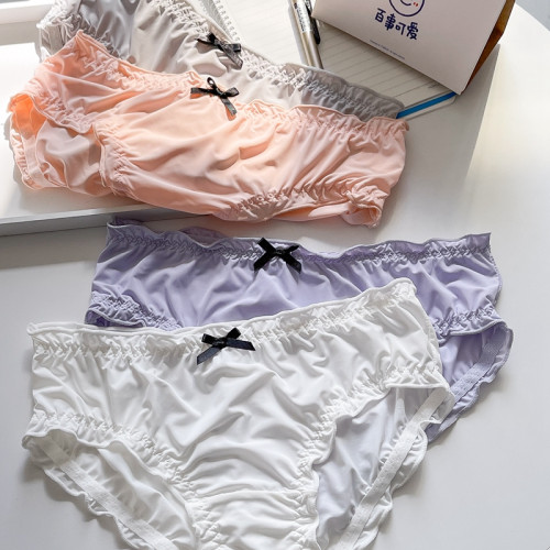 2/3條 牛奶冰絲細膩清新少女生夏日無痕輕薄透氣內褲低腰速乾底褲 2/3條 牛奶冰絲細膩清新少女生夏日無痕輕薄透氣內褲低腰速乾底褲