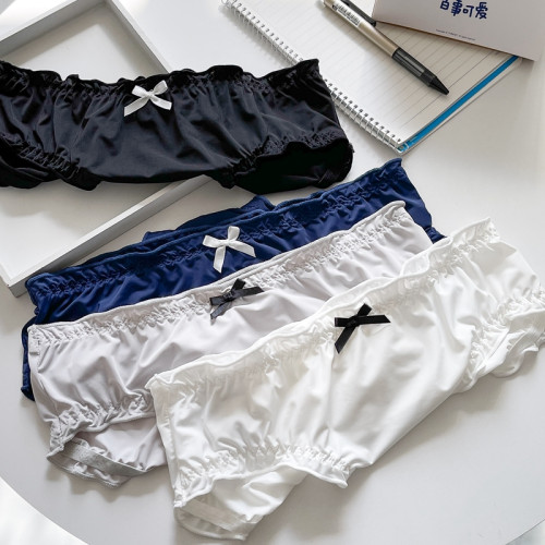 2/3條 牛奶冰絲細膩清新少女生夏日無痕輕薄透氣內褲低腰速乾底褲 2/3條 牛奶冰絲細膩清新少女生夏日無痕輕薄透氣內褲低腰速乾底褲