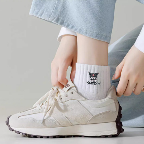 庫洛米襪子女短襪純棉黑白色中短筒秋冬加厚日系可愛運動學生長襪 庫洛米襪子女短襪純棉黑白色中短筒秋冬加厚日系可愛運動學生長襪