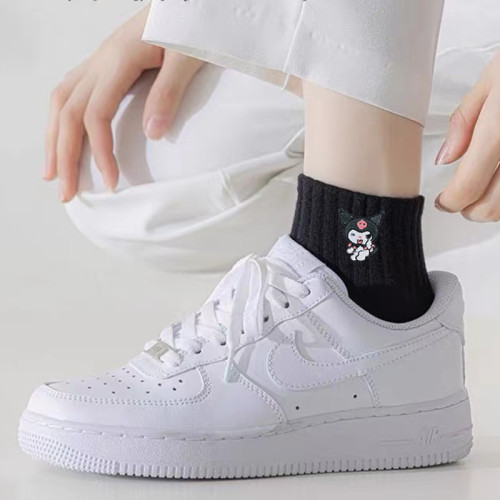 庫洛米襪子女短襪純棉黑白色中短筒秋冬加厚日系可愛運動學生長襪 庫洛米襪子女短襪純棉黑白色中短筒秋冬加厚日系可愛運動學生長襪