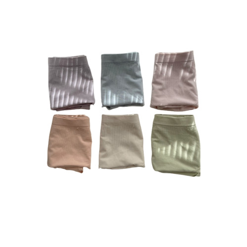 舒適王!簡約基礎奶油純色柔軟細膩三角內褲女生中腰高彈無痕無縫 舒適王!簡約基礎奶油純色柔軟細膩三角內褲女生中腰高彈無痕無縫