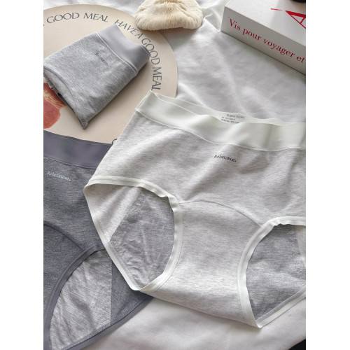 裸感生理褲加長加寬防側漏純棉內褲女無痕精梳棉中腰包臀三角褲 裸感生理褲加長加寬防側漏純棉內褲女無痕精梳棉中腰包臀三角褲