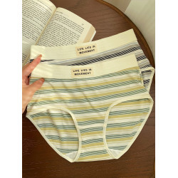 VV大碼內褲女生純棉內襠2025新款彩虹美式條紋透氣不夾臀三角短褲