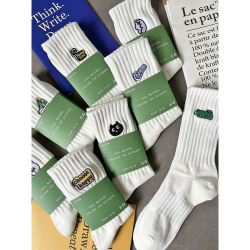 5雙裝襪子男女純棉潮刺綉ins春夏中長筒防臭個性學生運動籃球襪子 5雙裝襪子男女純棉潮刺綉ins春夏中長筒防臭個性學生運動籃球襪子