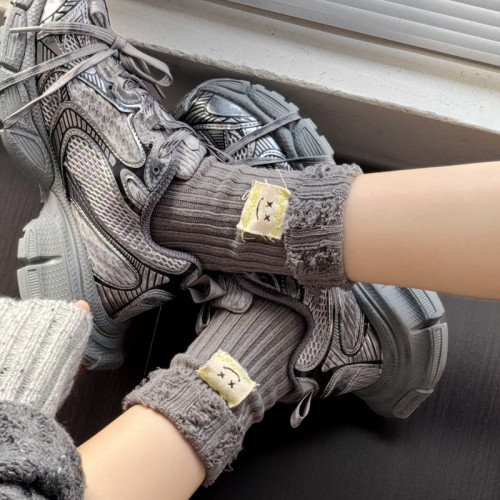 秋冬菸灰色小腿襪女堆堆襪咖色破洞短襪子笑臉ins潮襪白色中筒襪 秋冬菸灰色小腿襪女堆堆襪咖色破洞短襪子笑臉ins潮襪白色中筒襪