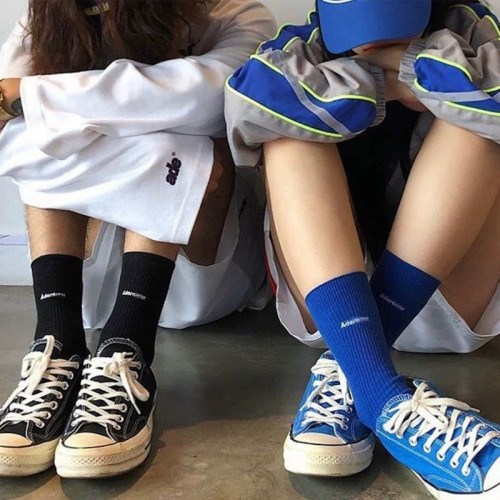 AD基礎黑藍白雙針小標長襪韓國小衆設計師潮牌簡約中筒襪子棉男女 AD基礎黑藍白雙針小標長襪韓國小衆設計師潮牌簡約中筒襪子棉男女