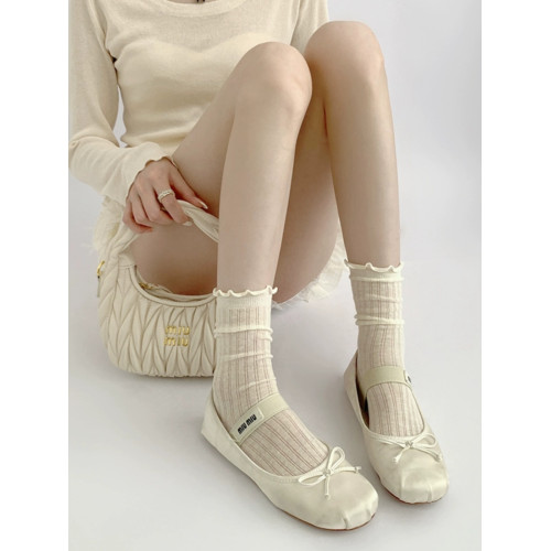 夜間教習室木耳邊芭蕾風襪子女夏薄款花邊中筒襪透氣白色堆堆襪夏 夜間教習室木耳邊芭蕾風襪子女夏薄款花邊中筒襪透氣白色堆堆襪夏