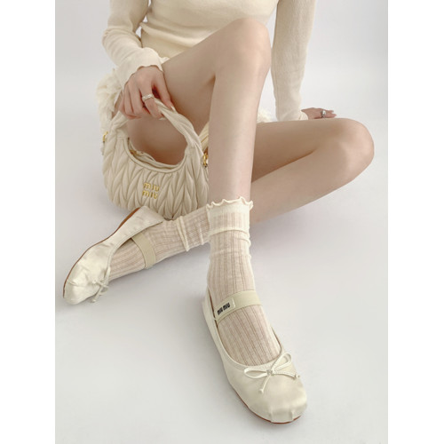 夜間教習室木耳邊芭蕾風襪子女夏薄款花邊中筒襪透氣白色堆堆襪夏 夜間教習室木耳邊芭蕾風襪子女夏薄款花邊中筒襪透氣白色堆堆襪夏