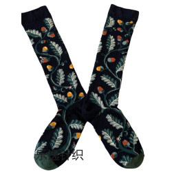 新品法國文藝小衆女士順花個性設計感女士中長筒快樂及膝小腿襪子