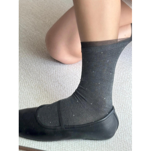 夏日千金感!復古深灰波點襪滿滿的高級感~薄款襪子女堆堆灰色 夏日千金感!復古深灰波點襪滿滿的高級感~薄款襪子女堆堆灰色