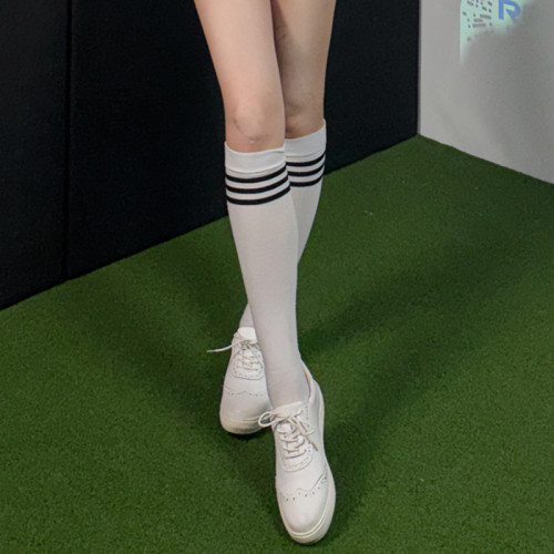 新款高爾夫服裝女款高爾夫襪子女士長筒襪過膝純棉襪搭配短裙 新款高爾夫服裝女款高爾夫襪子女士長筒襪過膝純棉襪搭配短裙