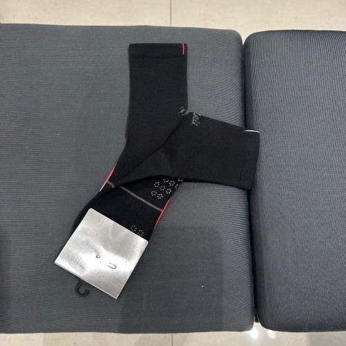 韓國高爾夫男士25新款初秋時尚休閒運動百搭透氣速乾純色中筒襪 韓國高爾夫男士25新款初秋時尚休閒運動百搭透氣速乾純色中筒襪