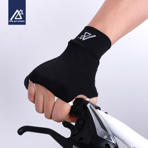 高爾夫防曬手套男冰絲半指速乾透氣騎行開車手套釣魚手套戶外裝備 高爾夫防曬手套男冰絲半指速乾透氣騎行開車手套釣魚手套戶外裝備