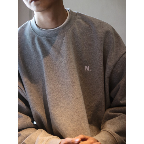 NESSTTU 秋冬新品日系休閒復古百搭純色基礎圓領刺綉450克衛衣 NESSTTU 秋冬新品日系休閒復古百搭純色基礎圓領刺綉450克衛衣