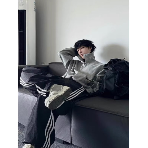 cleanfit半拉鍊衛衣男高級感潮牌重磅外套松弛感立領痞帥復古上衣 cleanfit半拉鍊衛衣男高級感潮牌重磅外套松弛感立領痞帥復古上衣