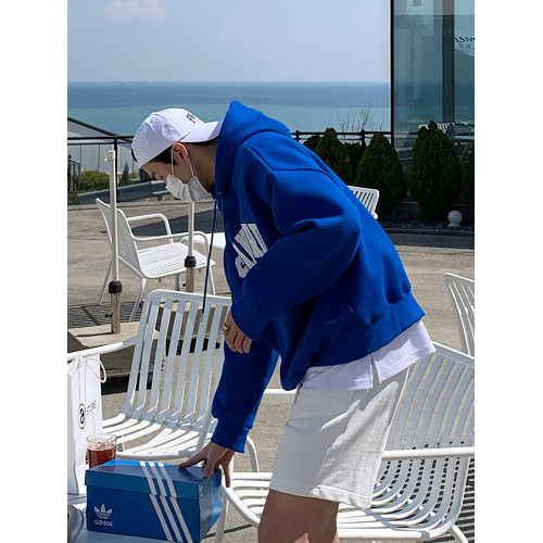 克萊因藍連帽衛衣男春秋韓版潮牌東大門字母刺綉藍色重磅帽衫外套 克萊因藍連帽衛衣男春秋韓版潮牌東大門字母刺綉藍色重磅帽衫外套