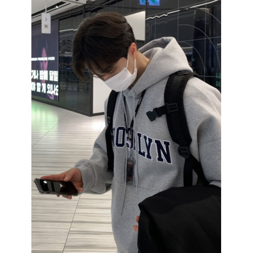 美式重磅百搭連帽衛衣男春秋新款字母印花休閒潮牌硬挺帽衫外套 美式重磅百搭連帽衛衣男春秋新款字母印花休閒潮牌硬挺帽衫外套