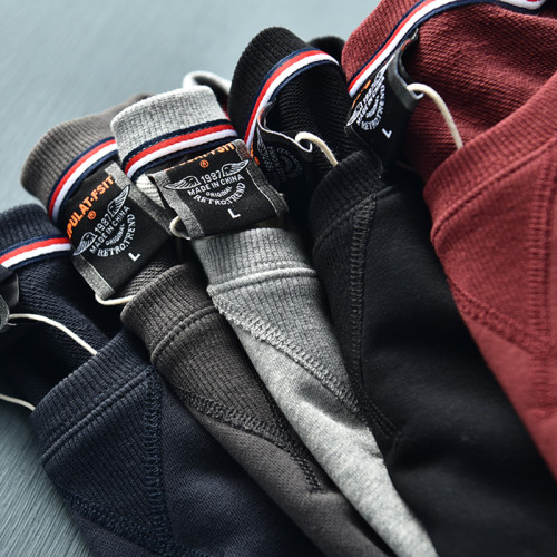 簡潔經典款 男士日系碳素水洗純色寬松毛圈衛衣男 大碼圓領上衣潮 簡潔經典款 男士日系碳素水洗純色寬松毛圈衛衣男 大碼圓領上衣潮