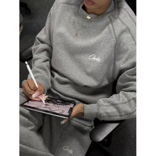 DRILL風美式街頭2025嘻哈圓領刺綉衛衣男潮牌寬松運動秋冬套頭衫 DRILL風美式街頭2025嘻哈圓領刺綉衛衣男潮牌寬松運動秋冬套頭衫