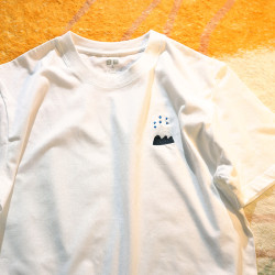 Upch 終日看山不厭山t恤日系刺綉短袖男女生寬松百搭上衣情侶純棉