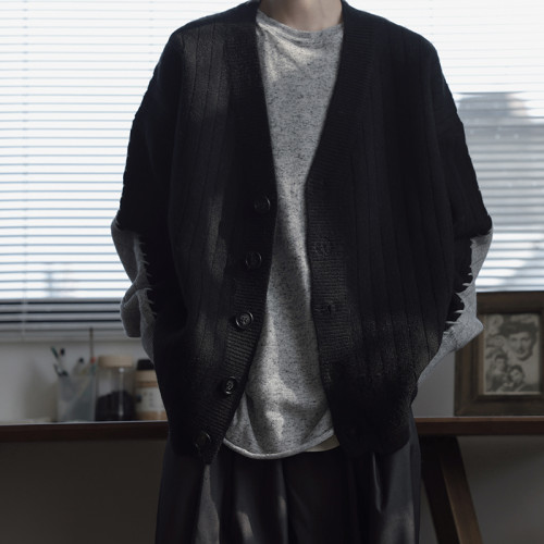 衣疫 麻灰色輕薄“紙片人兒”毛邊打底衫長袖T恤