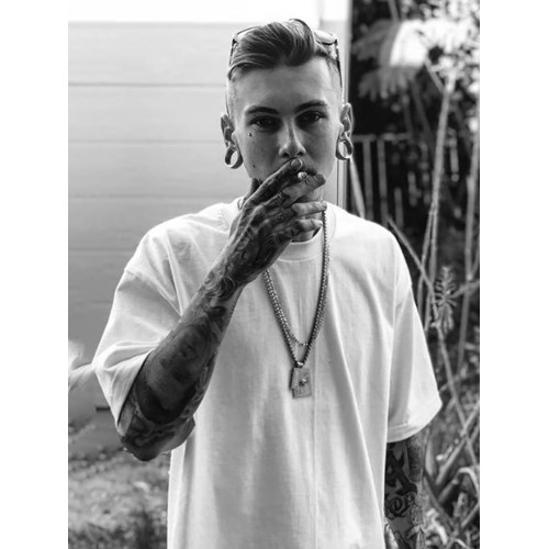 厚實小領口T恤黑色嘻哈寬松大版短袖不透素色半袖美式純棉oversiz 厚實小領口T恤黑色嘻哈寬松大版短袖不透素色半袖美式純棉oversiz