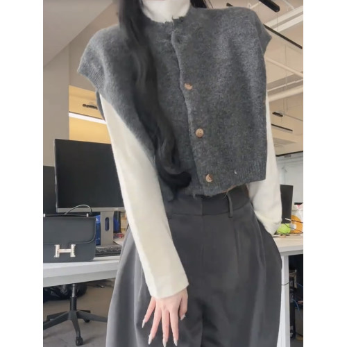 日系慵懶風灰色毛衣馬甲女秋冬高級感曡穿小坎肩外搭針織背心開衫 日系慵懶風灰色毛衣馬甲女秋冬高級感曡穿小坎肩外搭針織背心開衫