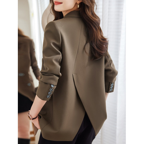 大碼高級感休閒西裝外套女士早秋爆款巨好看的洋氣時尚小西服上衣 大碼高級感休閒西裝外套女士早秋爆款巨好看的洋氣時尚小西服上衣