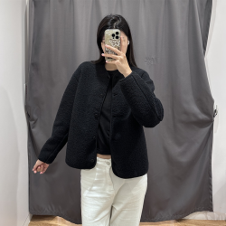 三裡屯出品秋冬新款女裝仿羊羔絨搖粒絨圓領開衫長袖外套Y461660