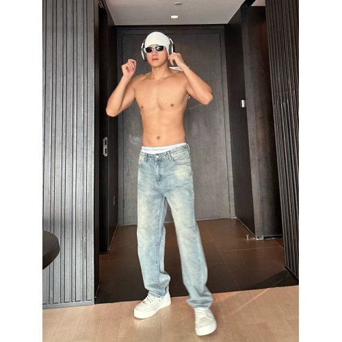 美式百搭直筒牛仔褲男2025新款高街寬松休閒淺色窄版男生復古褲子 美式百搭直筒牛仔褲男2025新款高街寬松休閒淺色窄版男生復古褲子
