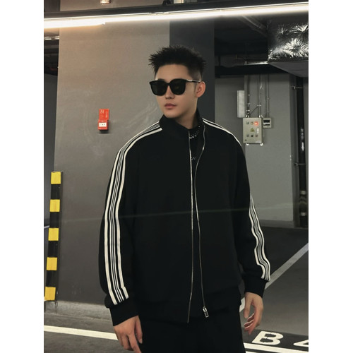 秋冬男士百搭運動休閒套裝潮流情侶寬松兩件套青年時尚織帶一整套 秋冬男士百搭運動休閒套裝潮流情侶寬松兩件套青年時尚織帶一整套