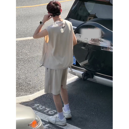 冰絲運動套裝男款夏季美式無袖t恤背心短褲青少年男士穿搭一整套 冰絲運動套裝男款夏季美式無袖t恤背心短褲青少年男士穿搭一整套