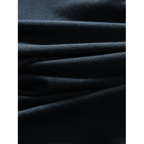 歐美小衆~輕薄高彈力+尾貨!秋冬款男士運動休閒長袖保暖套裝 歐美小衆~輕薄高彈力+尾貨!秋冬款男士運動休閒長袖保暖套裝