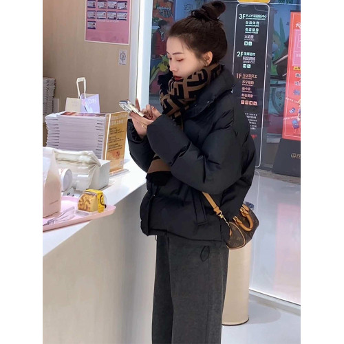 超好看短款羽絨服女冬季2025新款爆款白鴨絨加厚小個子麵包服外套 超好看短款羽絨服女冬季2025新款爆款白鴨絨加厚小個子麵包服外套