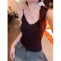 蘇三三蕾絲吊帶帶胸墊女內搭v領白色打底背心2025新款外穿小上衣