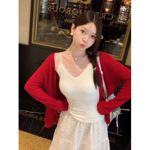 蘇三三蕾絲吊帶帶胸墊女內搭v領白色打底背心2025新款外穿小上衣